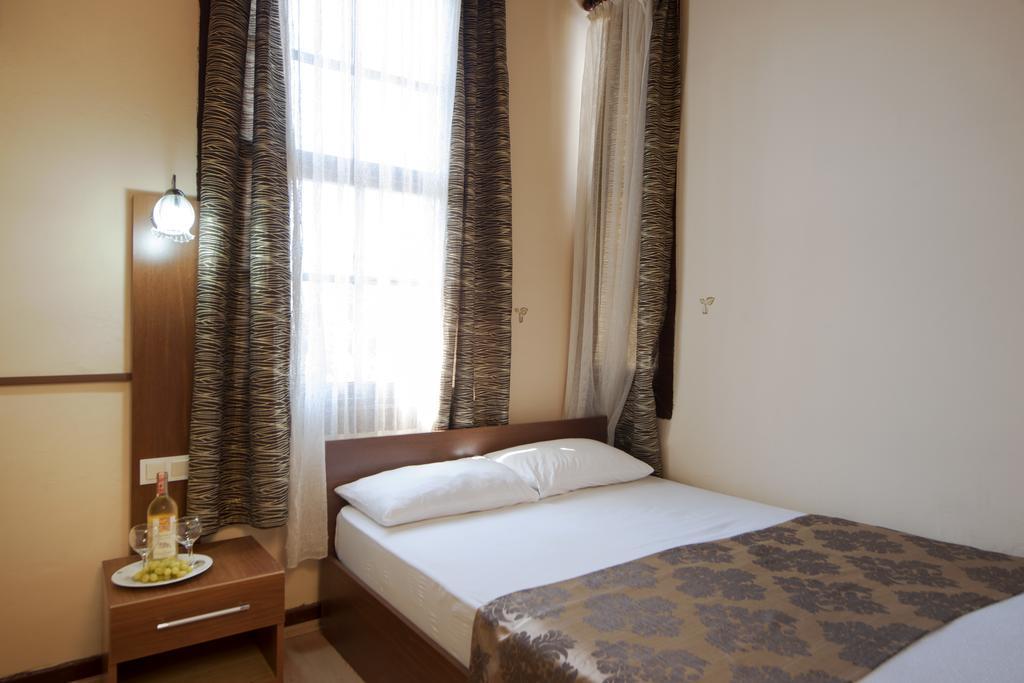Konak Hotel Kaleici 安塔利亚 外观 照片