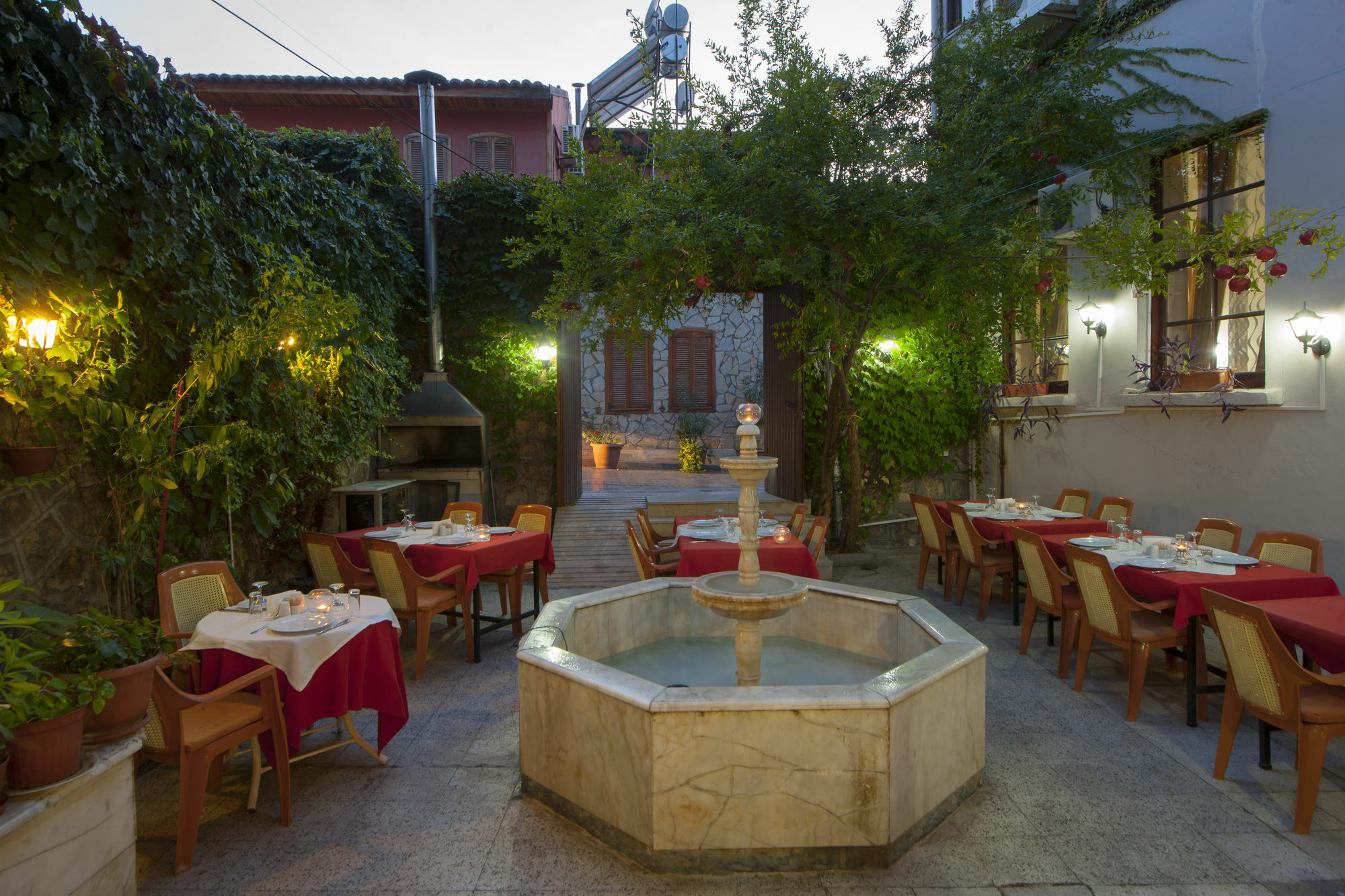 Konak Hotel Kaleici 安塔利亚 外观 照片